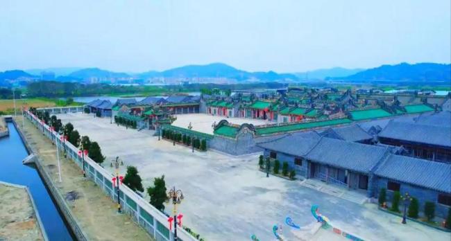 当地通报潮汕豪宅英之园强拆 违建豪宅引发热议