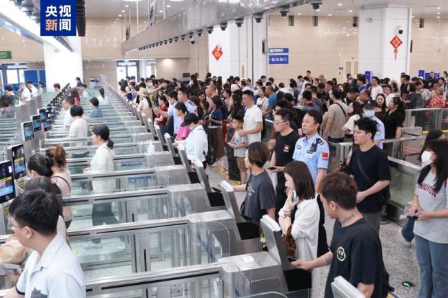 横琴口岸单日客流车流双创历史新高