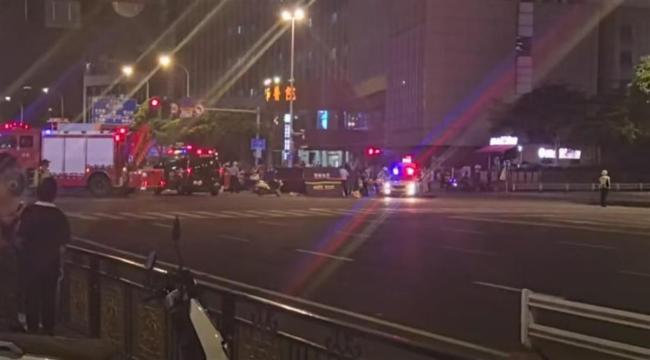 福州警方回应车祸致2人死亡事故