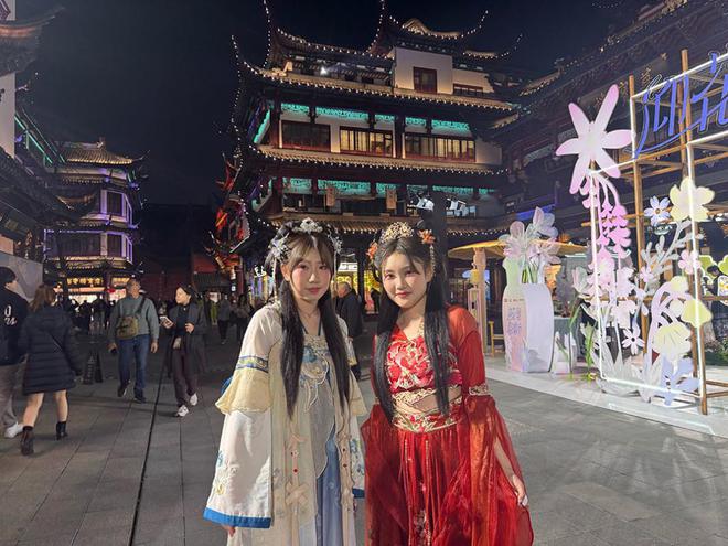 申活观察｜人潮涌动成常态，豫园为何常来常新？