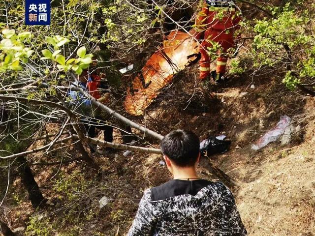 事发知名景区！岩体崩塌、4车受损……近期谨慎前往这些地区